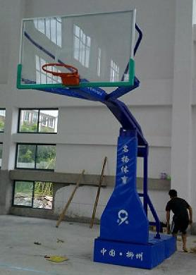 篮球架报价-篮球架厂家-篮球架图片-篮球架高度-成冠体育